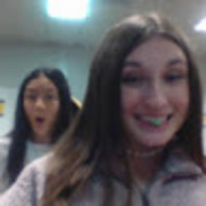 Meet your Posher, Elyse